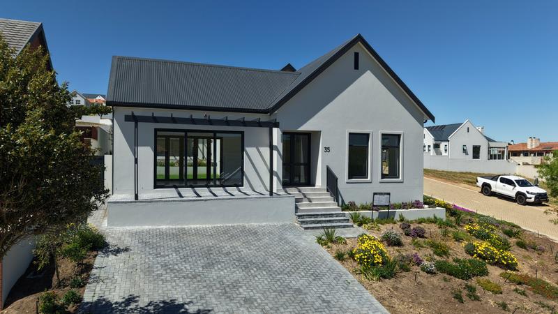 4 Bedroom Property for Sale in Mount Royal Golf Estate Western Cape